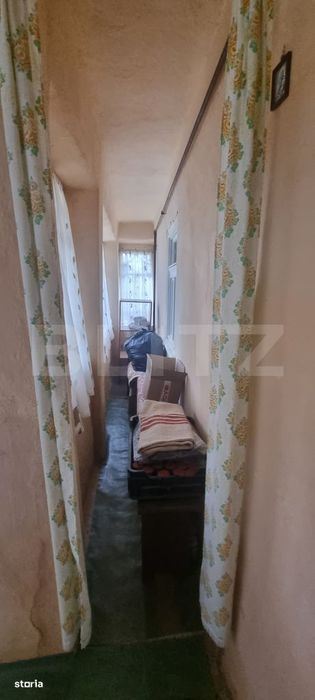 Casa cu doua corpuri