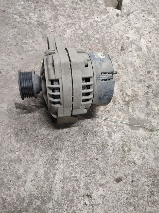 Продам генератор ваз-2112.