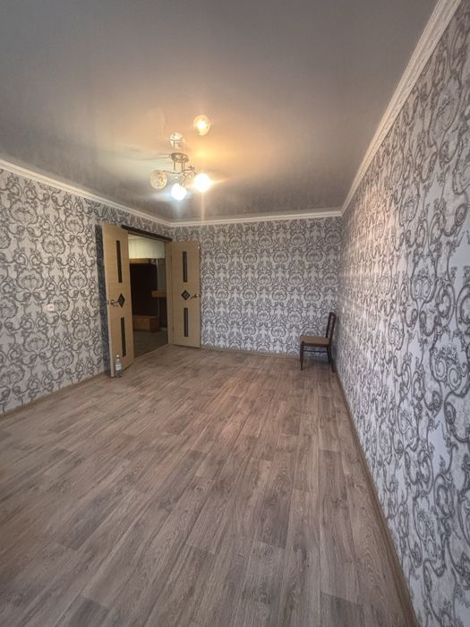 Продам 2 комн квартиру.Бэст