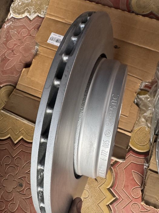 Discuri spate bmw 520 e60