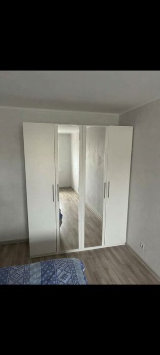 Продаю шкаф размером 215×180 см в хорошем состоянии.
Также есть комод