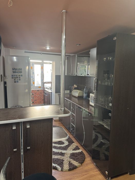 Vand apartament 3 camere