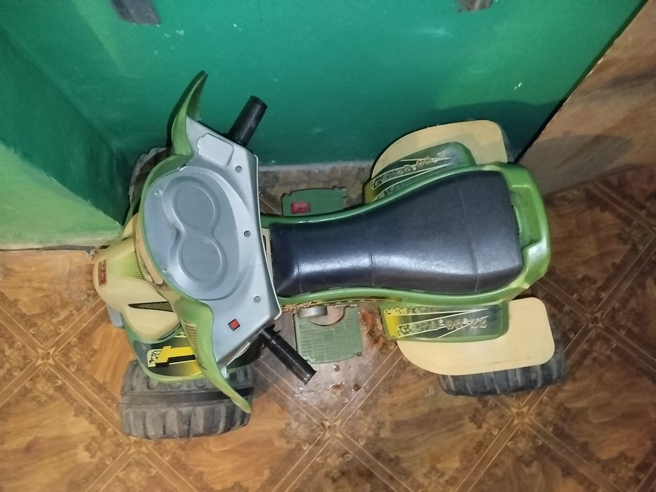 Детский квадроцикл (электро, 6V/12V)