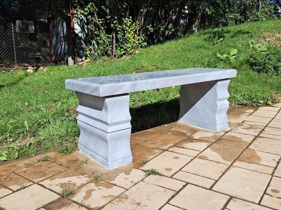 Мраморни пейки за вашия двор