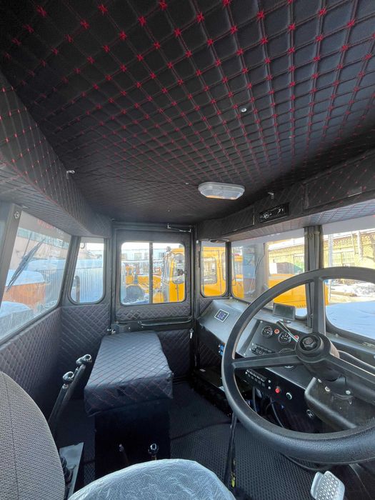 Кабина К-700 (оборотная) с кондиционером