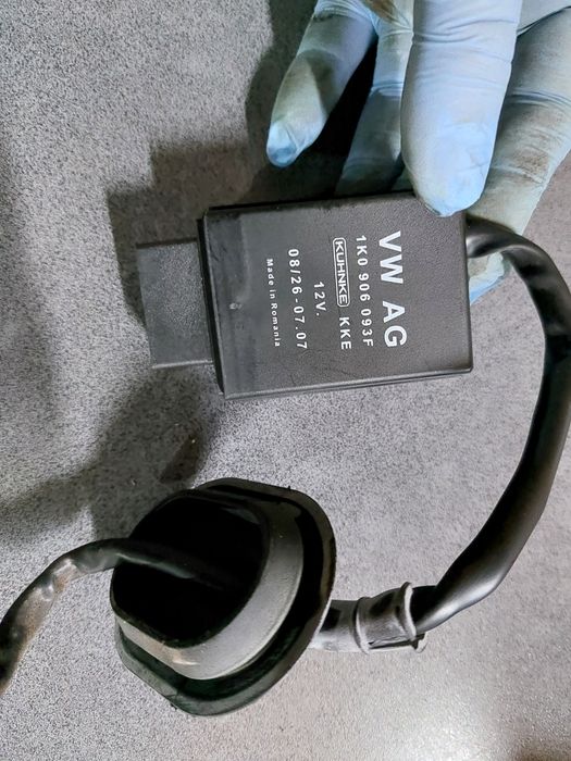 Releu pompa combustibil gama VAG 1K0 906 093 F vw skoda audi etc