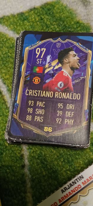 Карти,много видове-само футболни