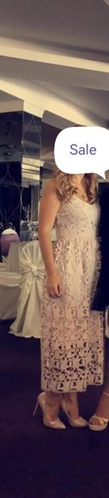 Rochie midi din dantela