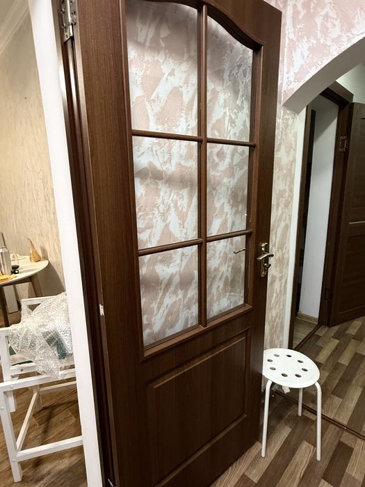 Продам двери 80 х 200 см