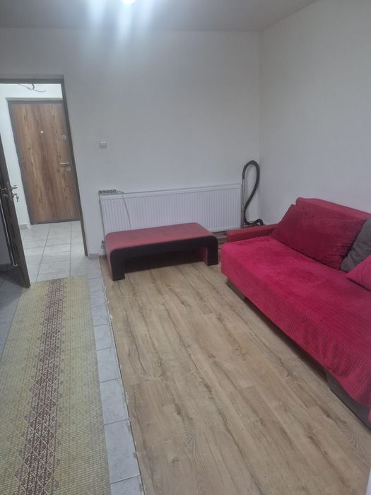 Inchiriez Garsoniera bloc G3