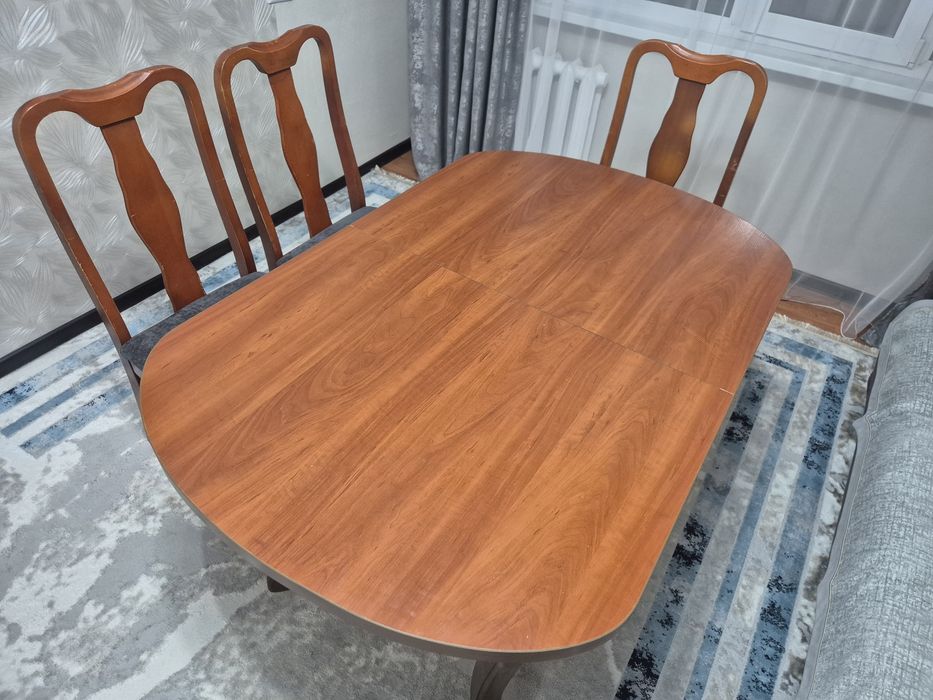 Продам стол со стульями