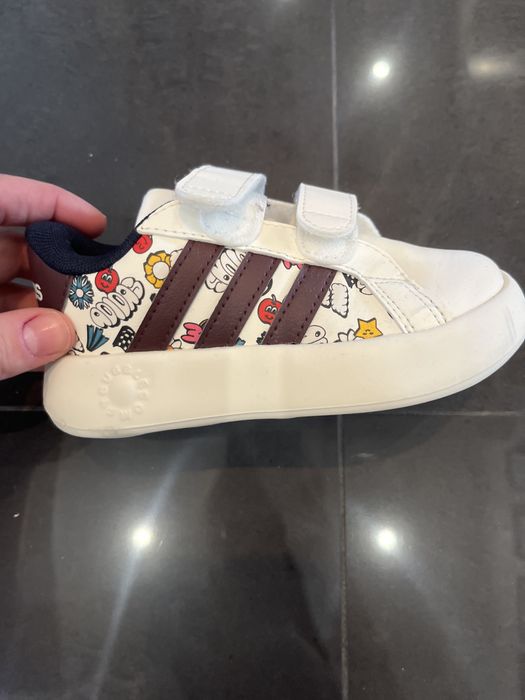 Маратонки Adidas