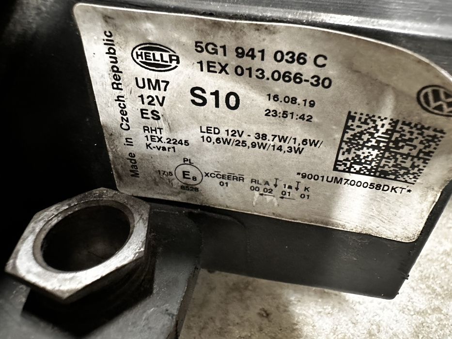 Faruri stânga dreapta full led vw golf 7.facelift.5g1941036.C.