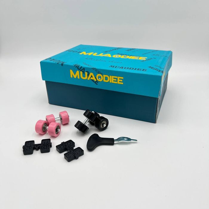 Bolalar uchun zamonaviy LED yoritgichli roller krossovkalar.Крутые дет