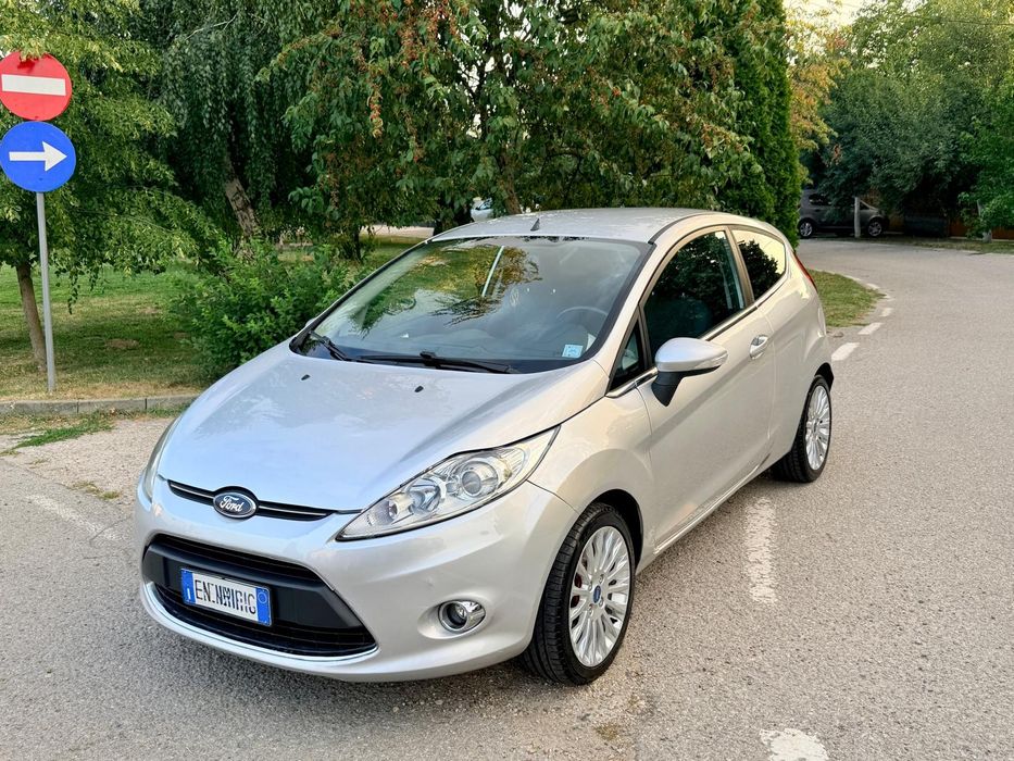 FORD Fiesta 2010 — imagine 2