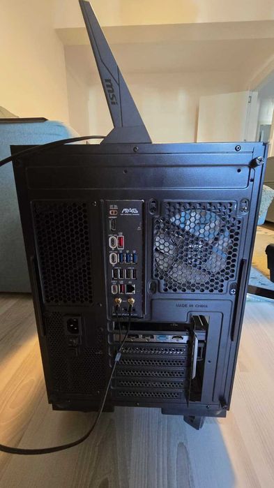 Calculator gaming AMD componente premium