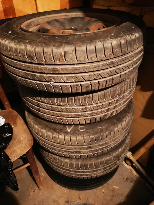 Летни гуми 185/65/15 + джанти 4/100