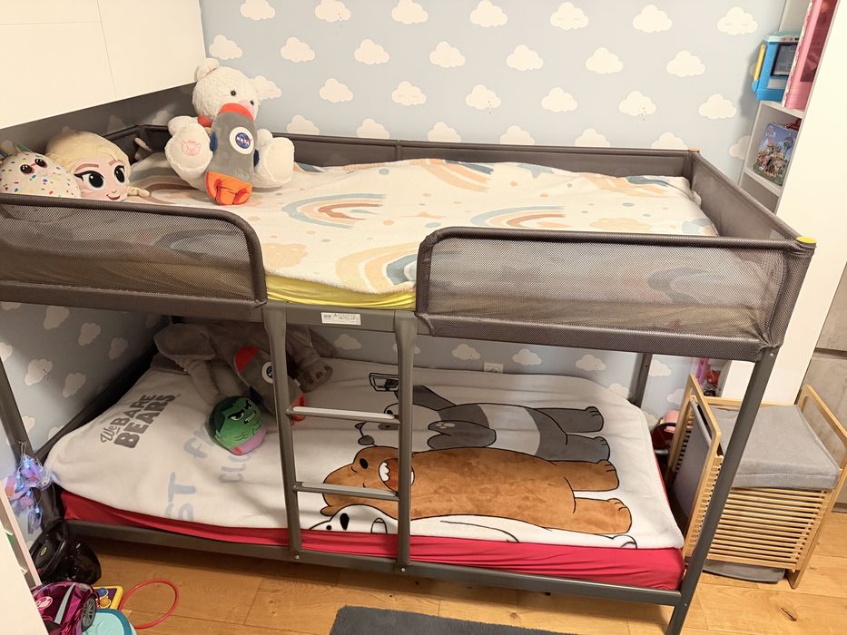 Двуетажно легло - не е използвано с матраци