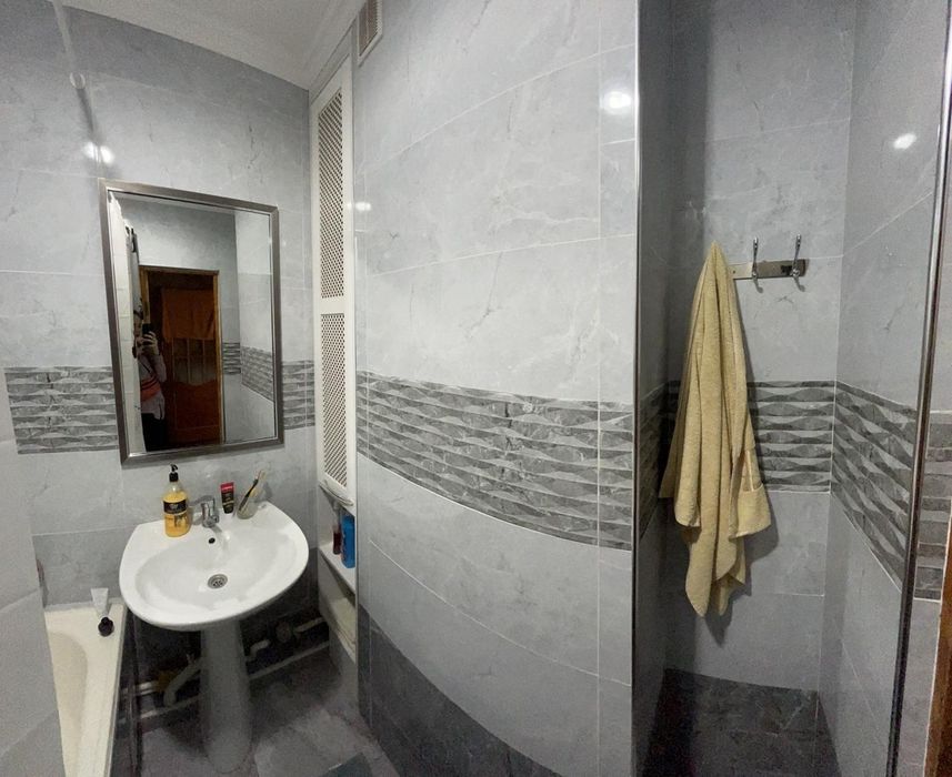 Продается 5ком.квартира  5/5 эт