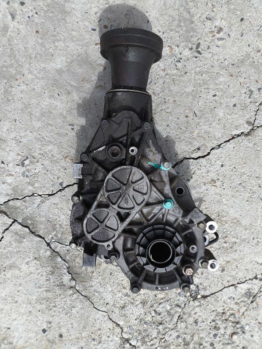 Продам запчасти на Mazda Tribute