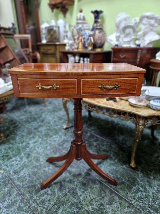 Превъзходна антикварна френска конзолна масичка