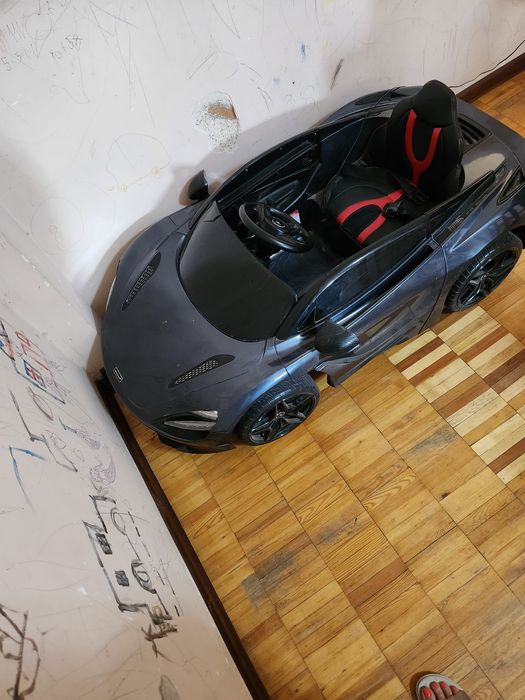 Bollar uchun Moshina