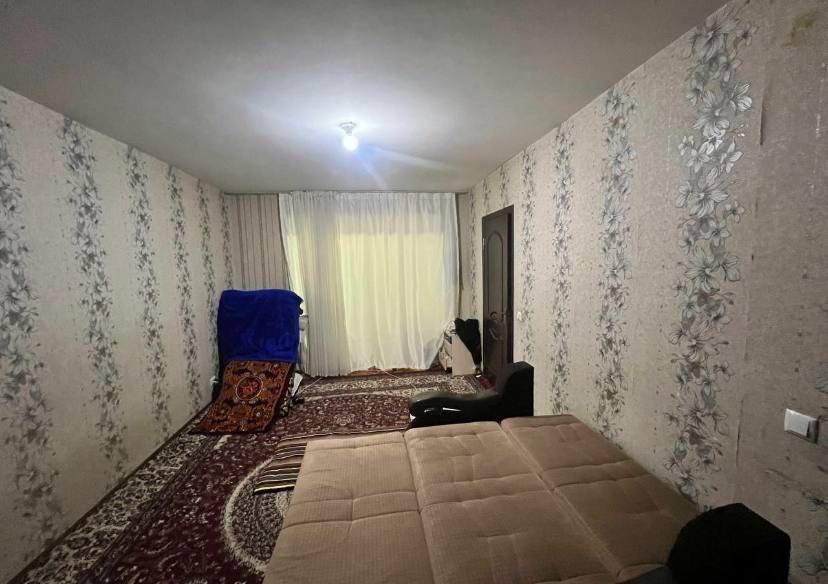 Хамза Метро. Парус. 2/2/4 балкон 2/6 кирпич срочно