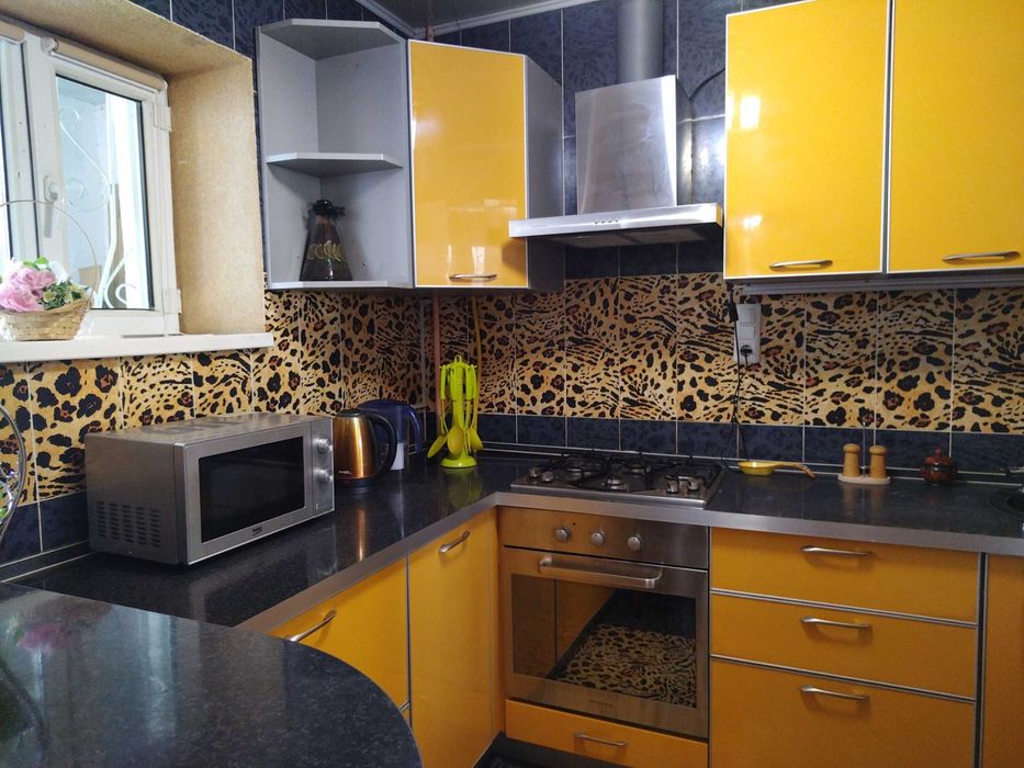 Сдаю 2шку в 8 мкр возле драмтеатра