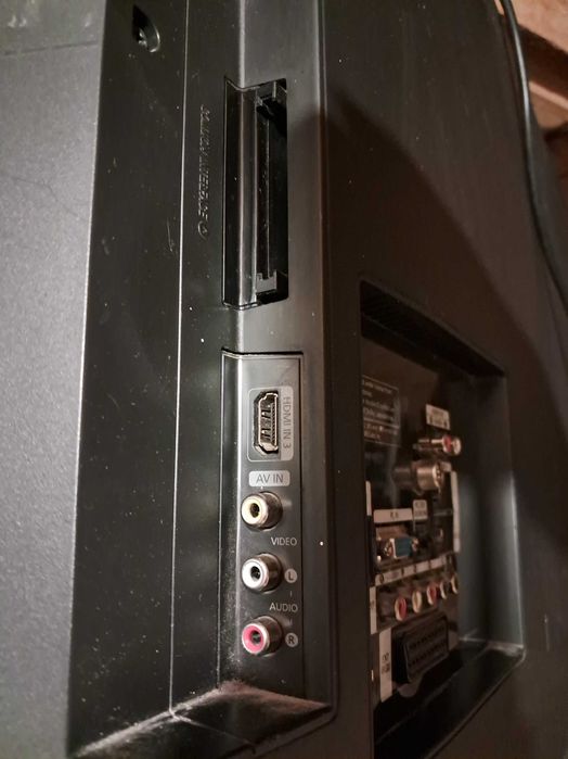 De vanzare TV  LCD Samsung Full HD, 102  cm diagonala