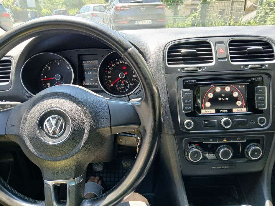 VOLKSWAGEN Golf 2011 — imagine 4
