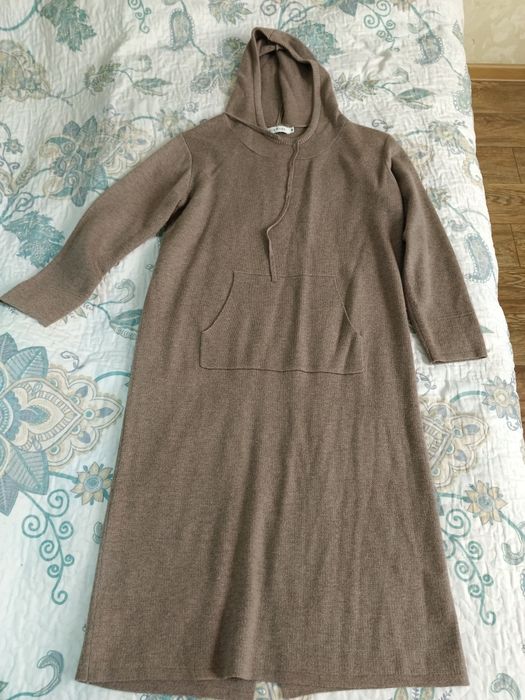 Продам платье теплое