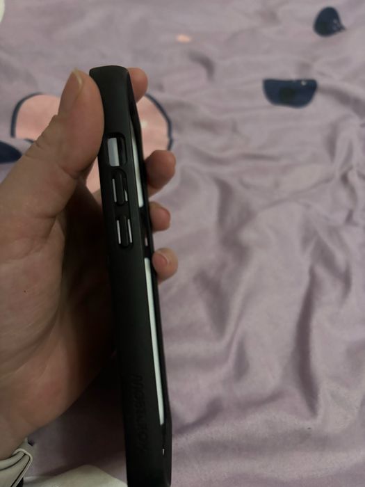 Husa Iphone13 si folie sticla