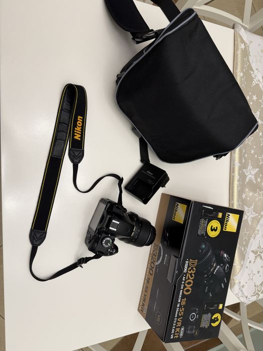 Nikon D3200 + Nikon 18-55mm + Geanta Nikon