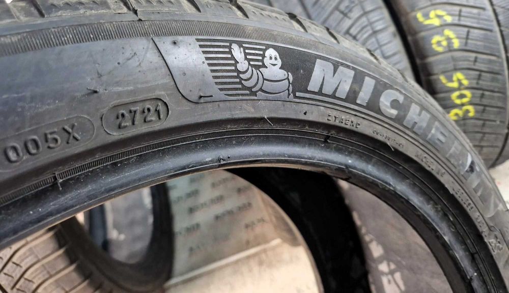 275 40 21 cu 305 35 21 - Anvelope iarna MICHELIN (porsche)