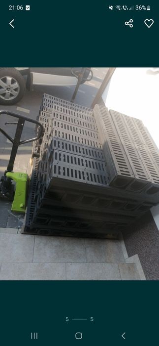 Vând capace , rigole din polimer