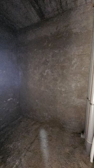 Срочно 1 хонаги Уй Сотилади газ Бор элитни район  вот буган