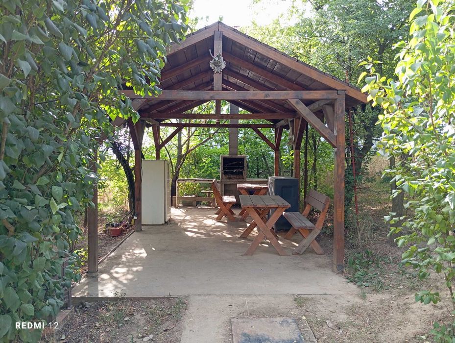 Casă familială cu 4 dormitoare, 150 mp, teren de 1800 mp Paleu