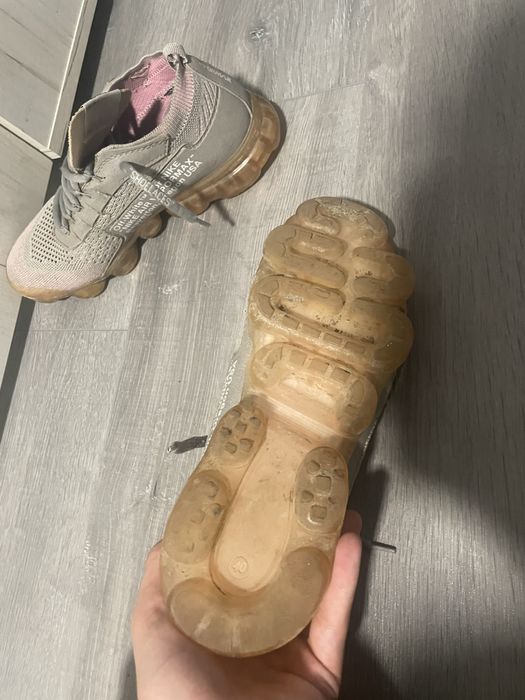 Adidasi nike X off white