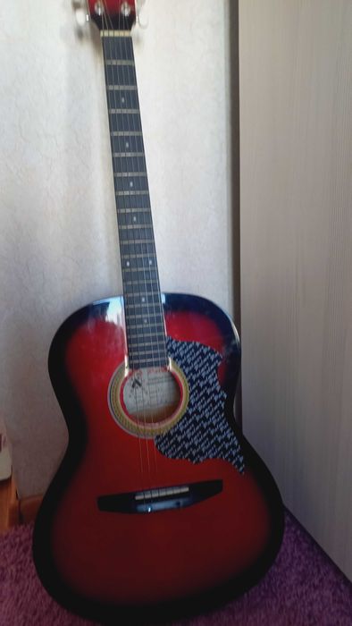 Гитара семиструнная новая