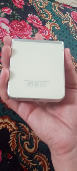 Samsung z flip 3