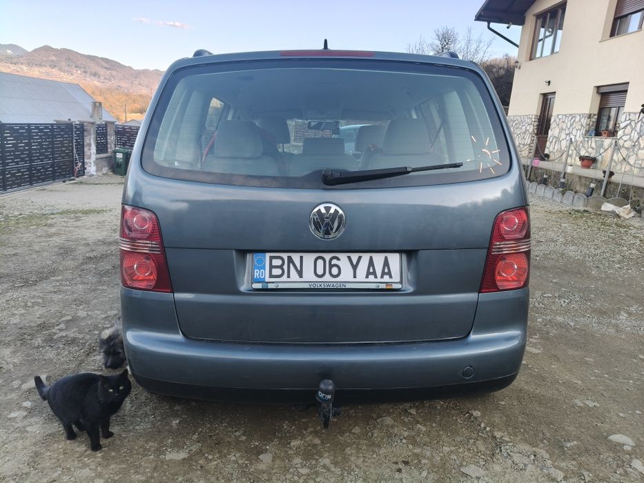 Vand VW Touran 2.0 TDI 140cp Automata