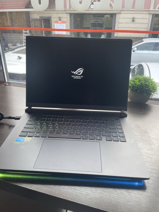 Asus ROG Strix G16 1 Tb