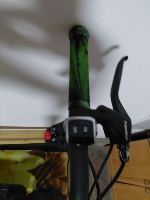 Kugo M4 Pro Plus Black and Red