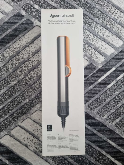 Dyson airstrait HT01