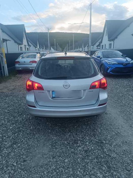 OPEL Astra 2011 — imagine 2