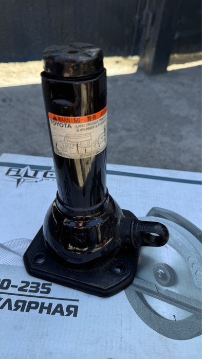 Домкрат на тойота ланд крузер