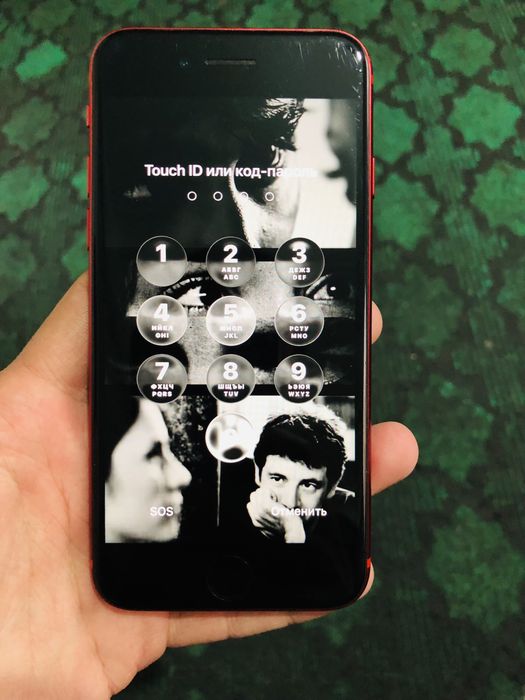 Iphone se 2020 xotirasi  128gb tali
