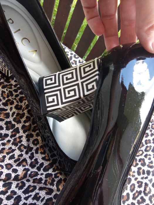 Pantofi dama  noi 350 lei