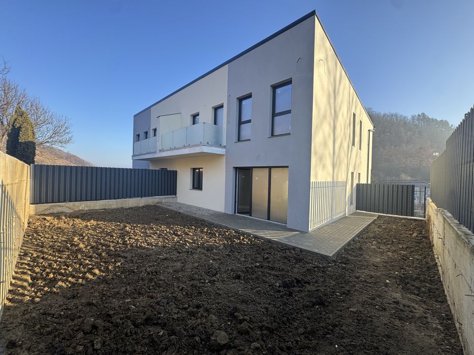 Unitate duplex de vanzare 190mp utili