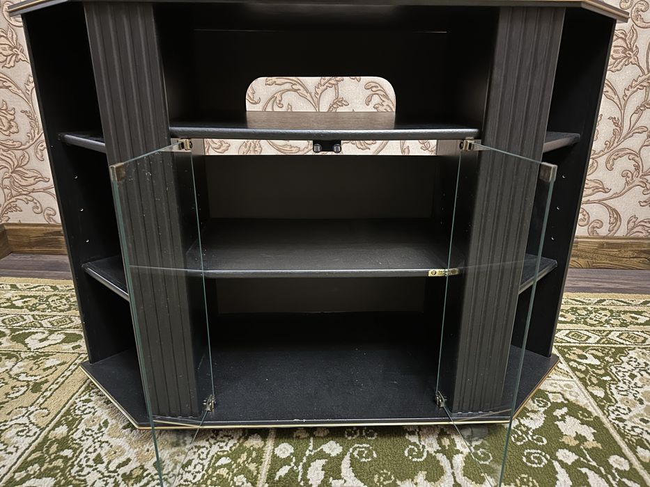 Тумба под телевизор